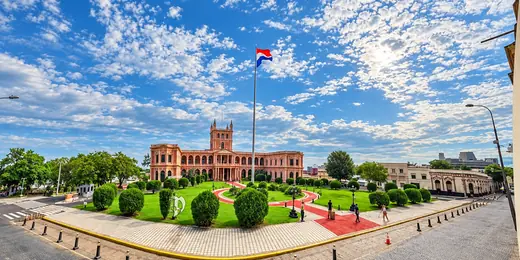 Palacio de López y jardines de la bahía de Asunción